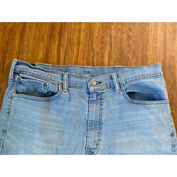 Vintage Levi Strauss 505 Jeans Destroyed Regular Mens 38x32 Light Medium Wash - Picture 4 of 12